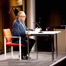 Kreisler Georg liest1.jpg