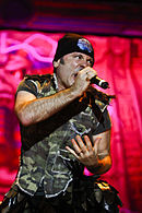 Bruce Dickinson 2008.jpg