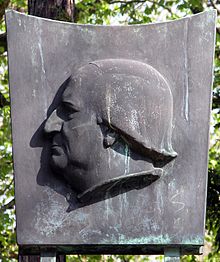 Braunschweig Brunswick Abt-Denkmal 1960.jpg
